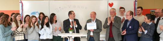 DELF-Urkunde-Ueberreichung
